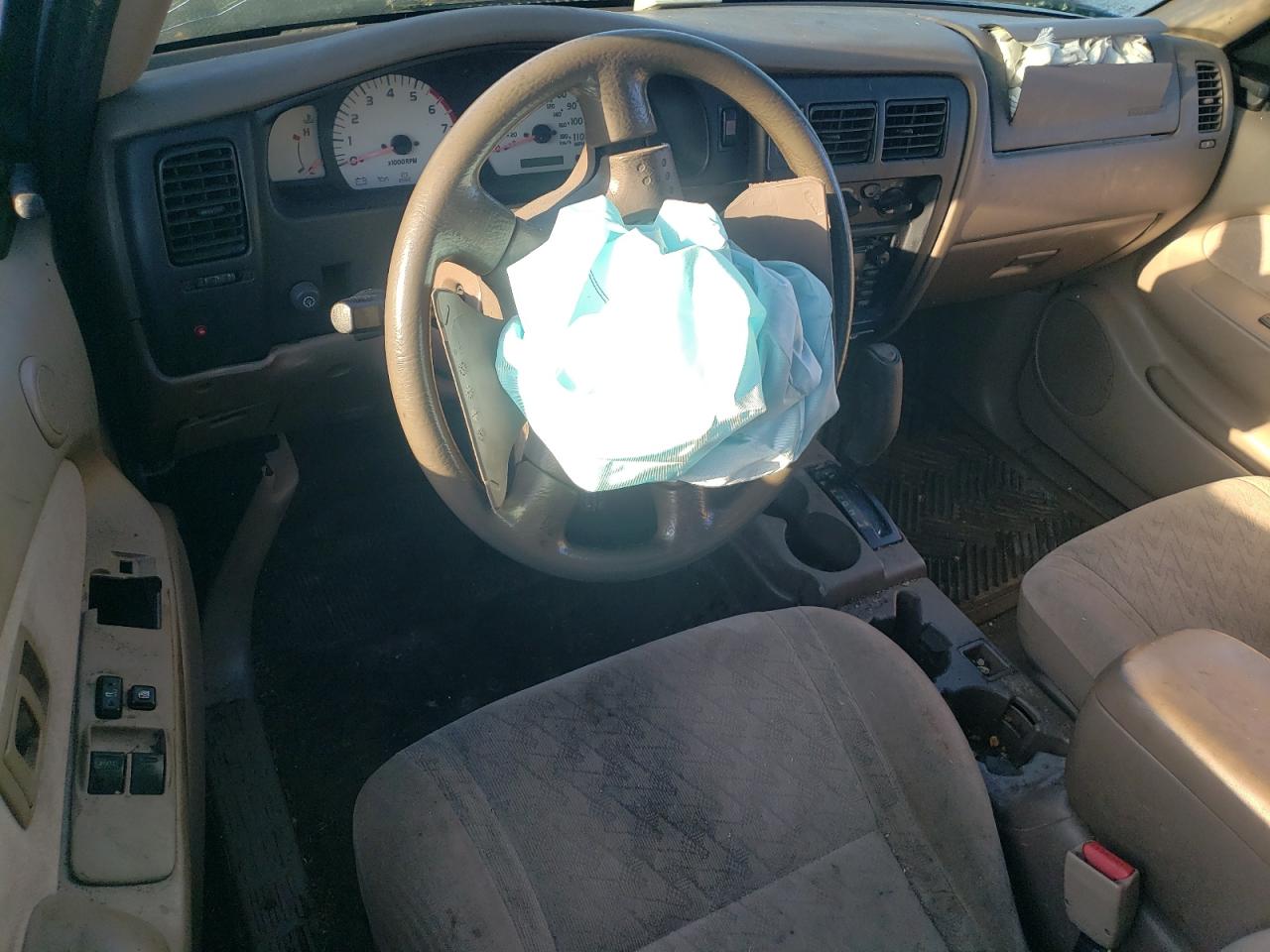 2001 Toyota Tacoma - Image 8