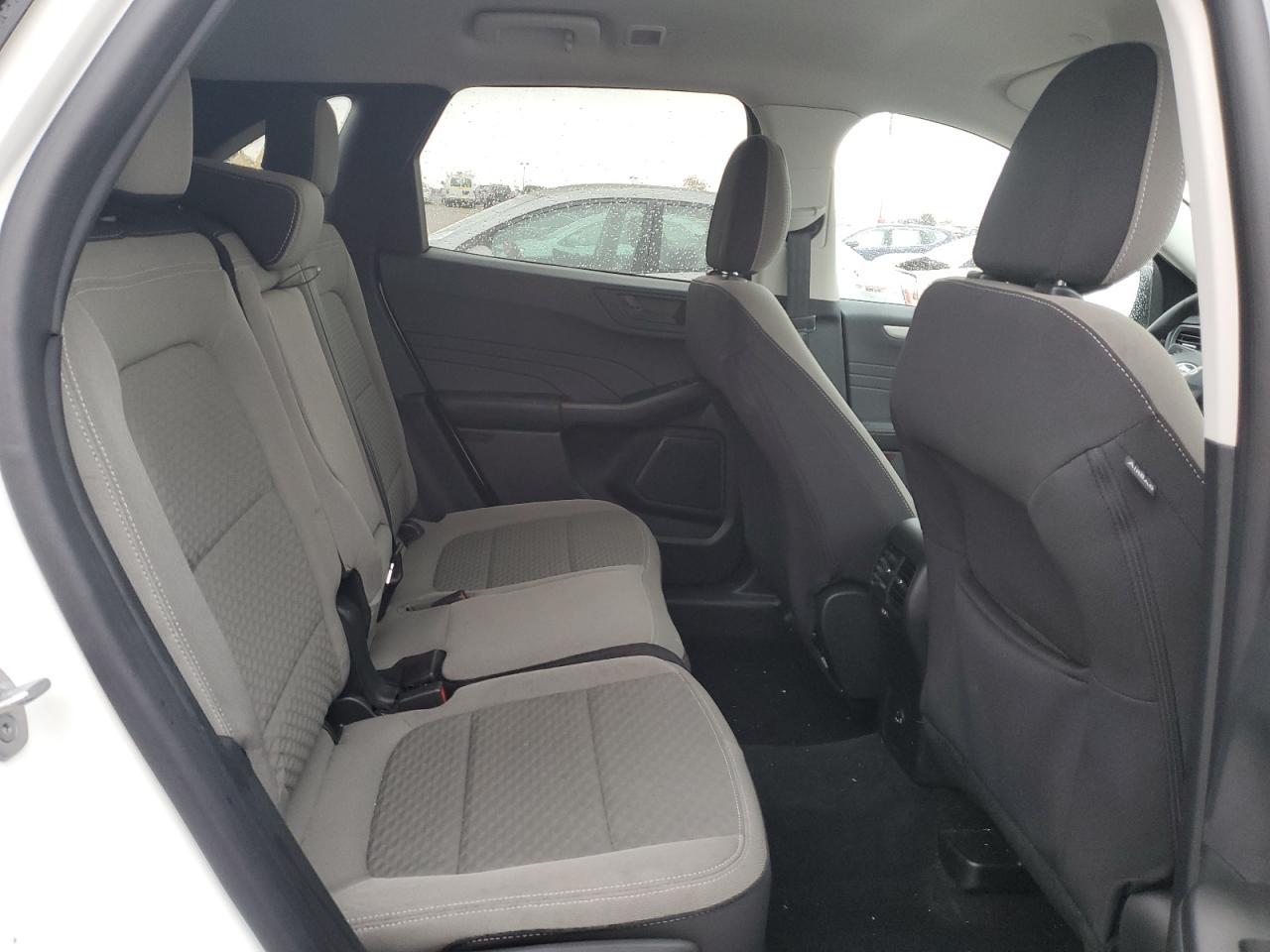 2022 Ford Escape - Image 11