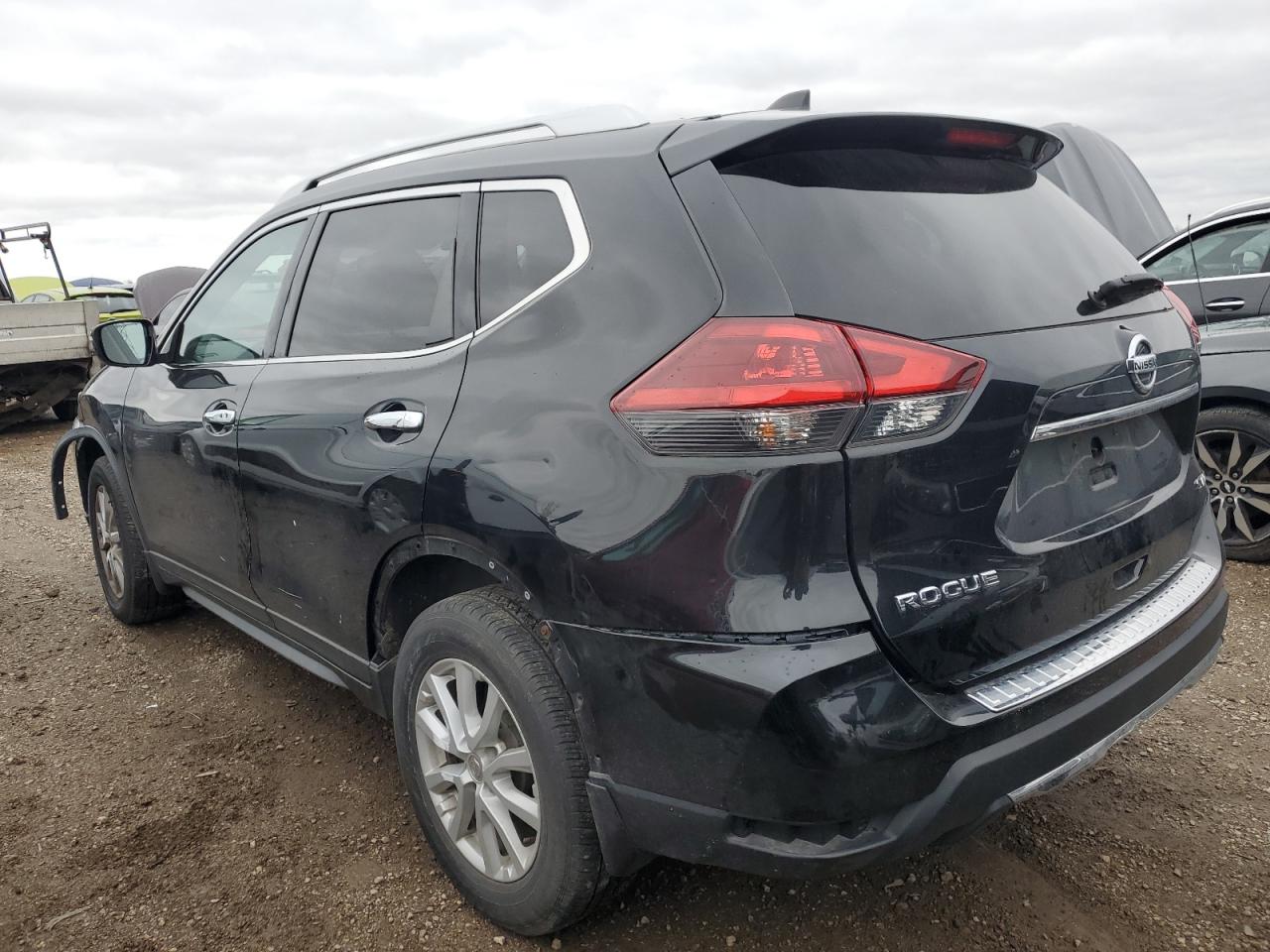 2018 Nissan Rogue - Image 2
