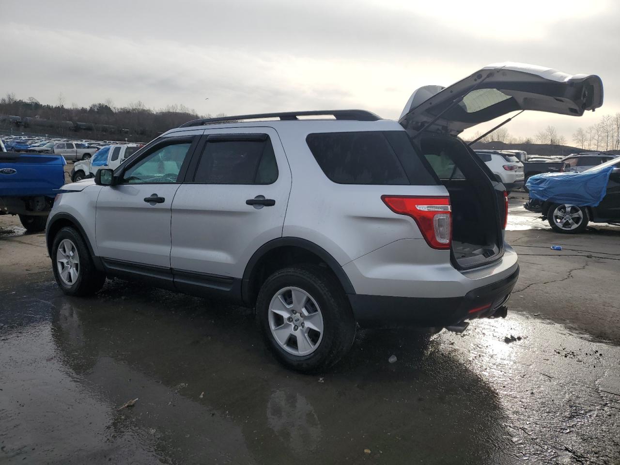 2012 Ford Explorer - Image 2