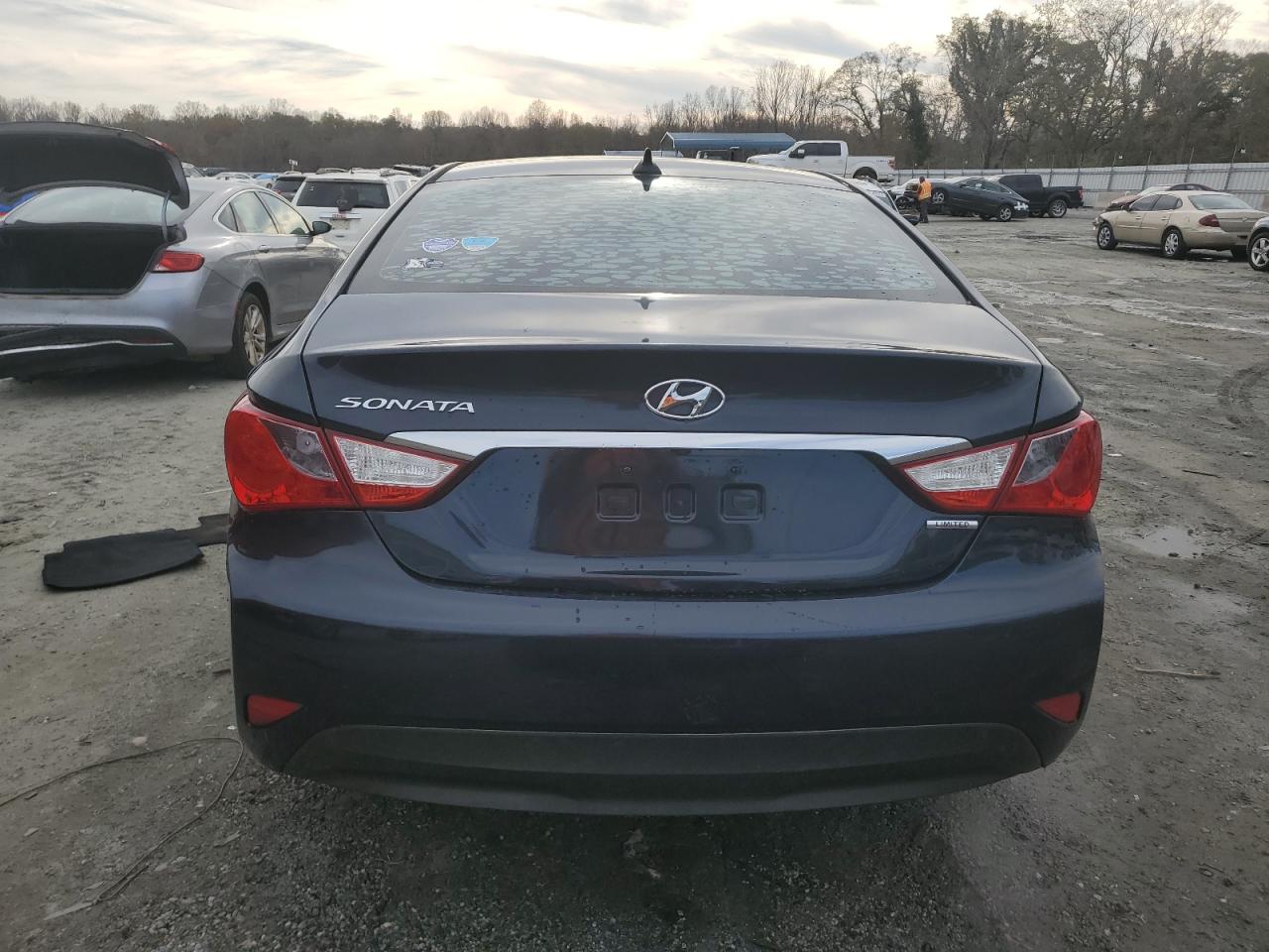 2014 Hyundai Sonata - Image 6