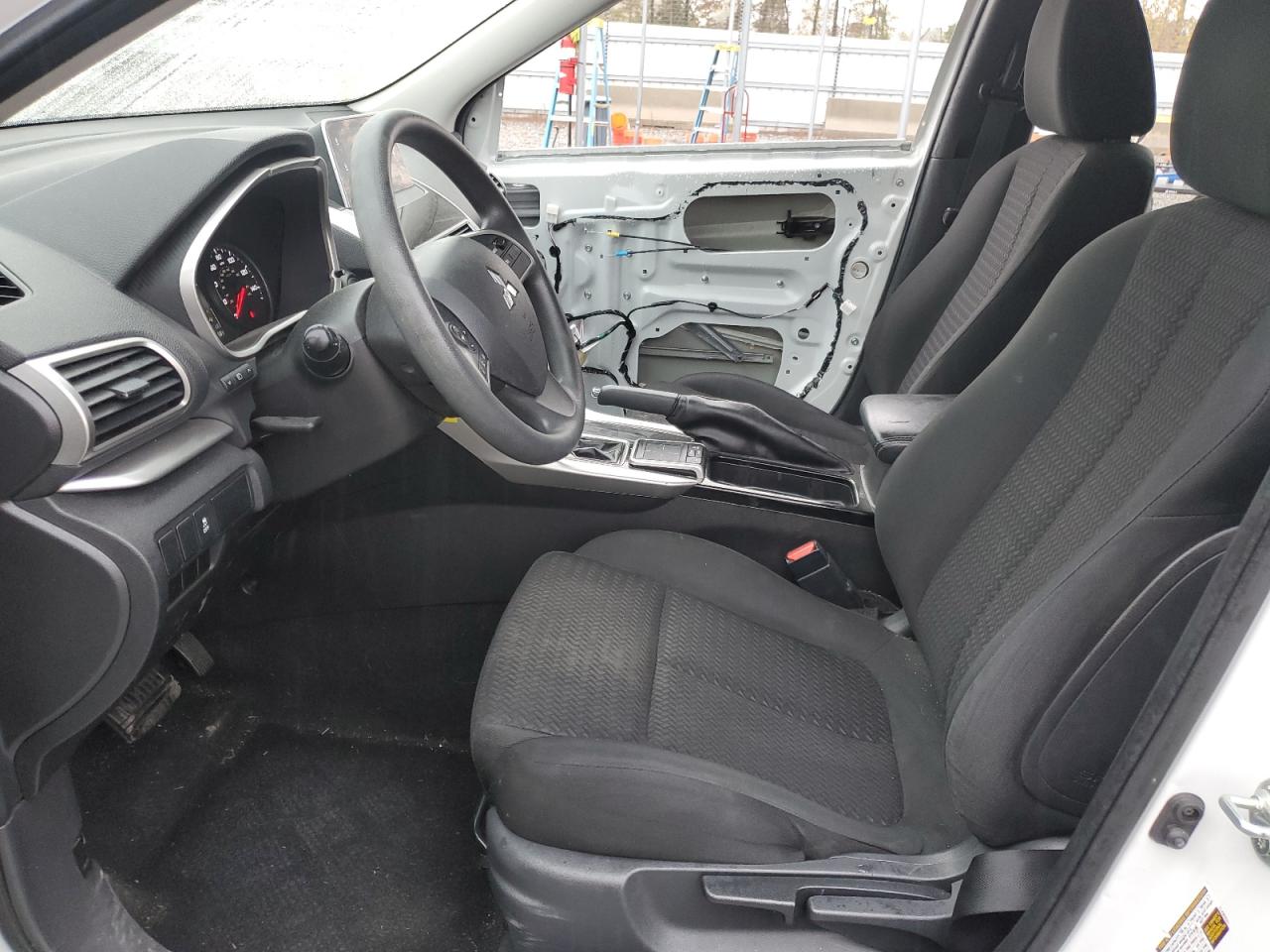2019 Mitsubishi Eclipse - Image 7