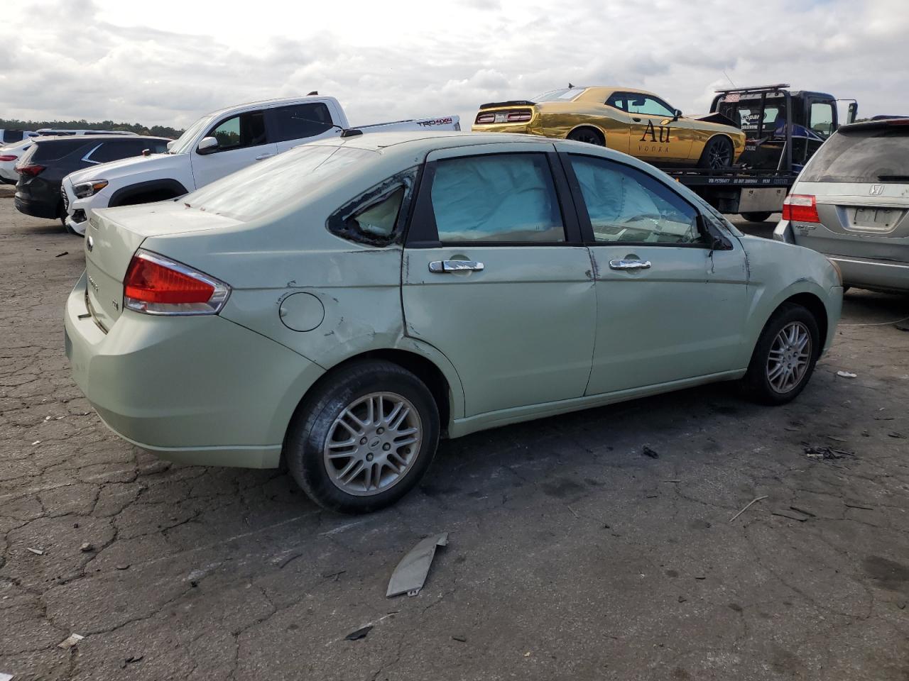 2010 Ford Focus - Image 3