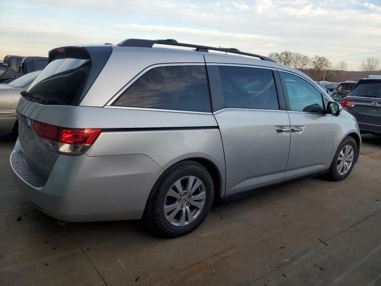 2014 Honda Odyssey - Image 3
