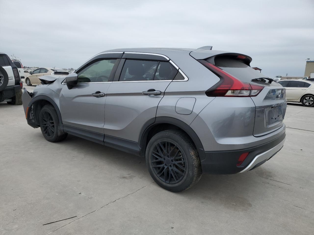 2022 Mitsubishi Eclipse - Image 2