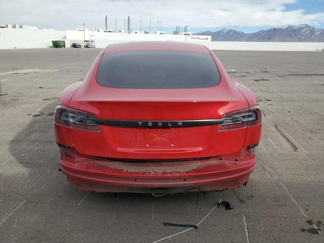 Хетчбеки TESLA MODEL S 2014 Червоний