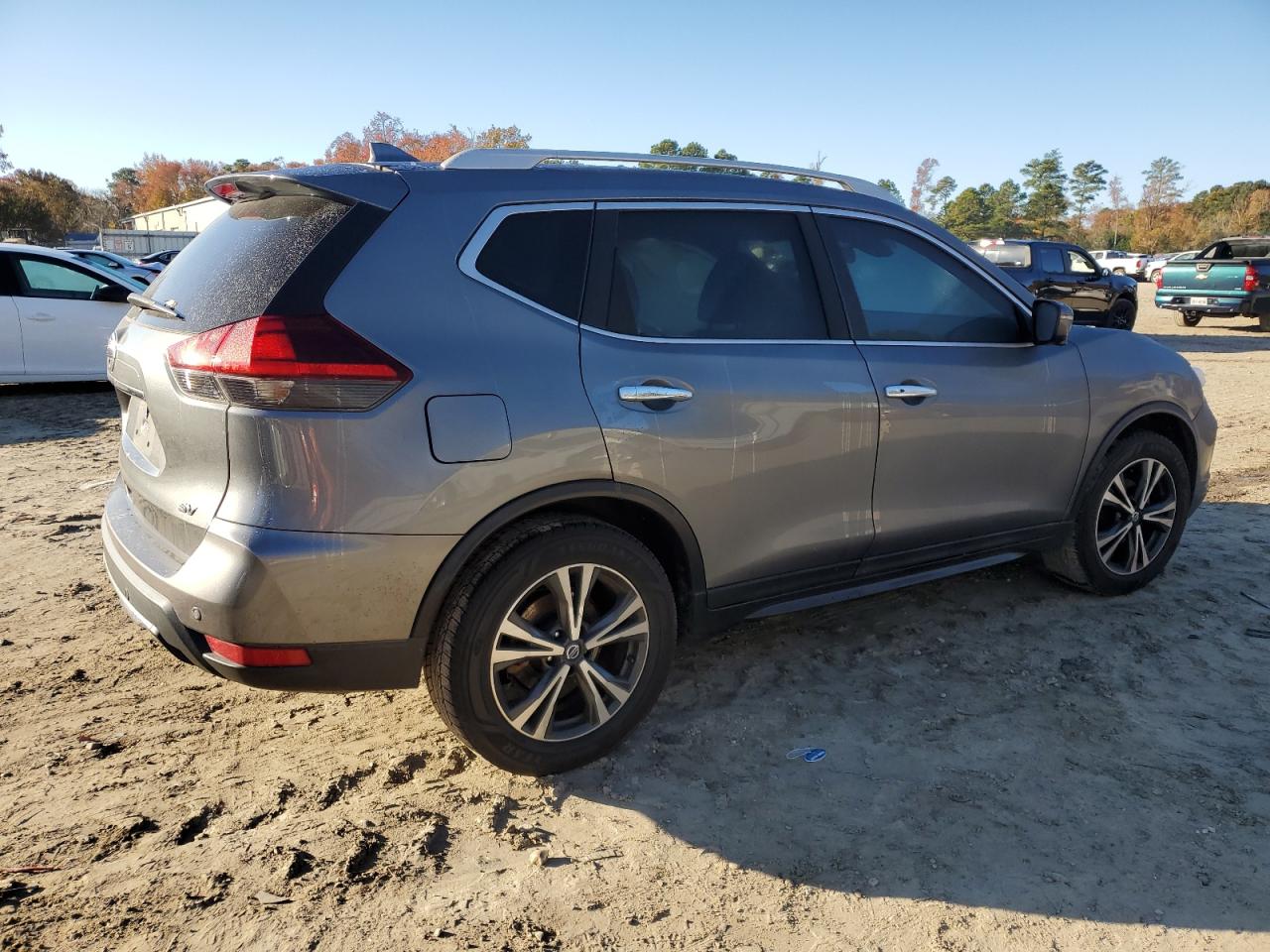 2020 Nissan Rogue - Image 3