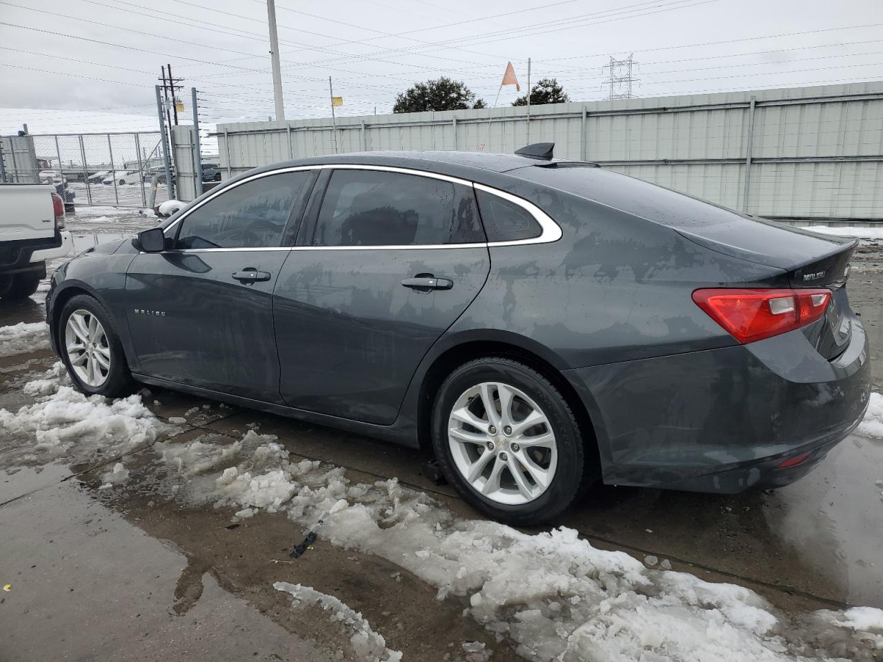 2016 Chevrolet Malibu - Image 2