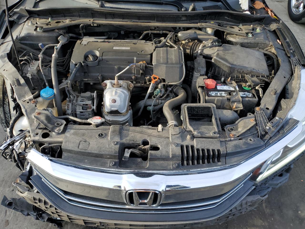 2017 Honda Accord - Image 11
