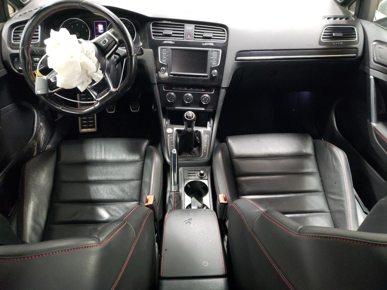 2017 Volkswagen GTI - Image 8