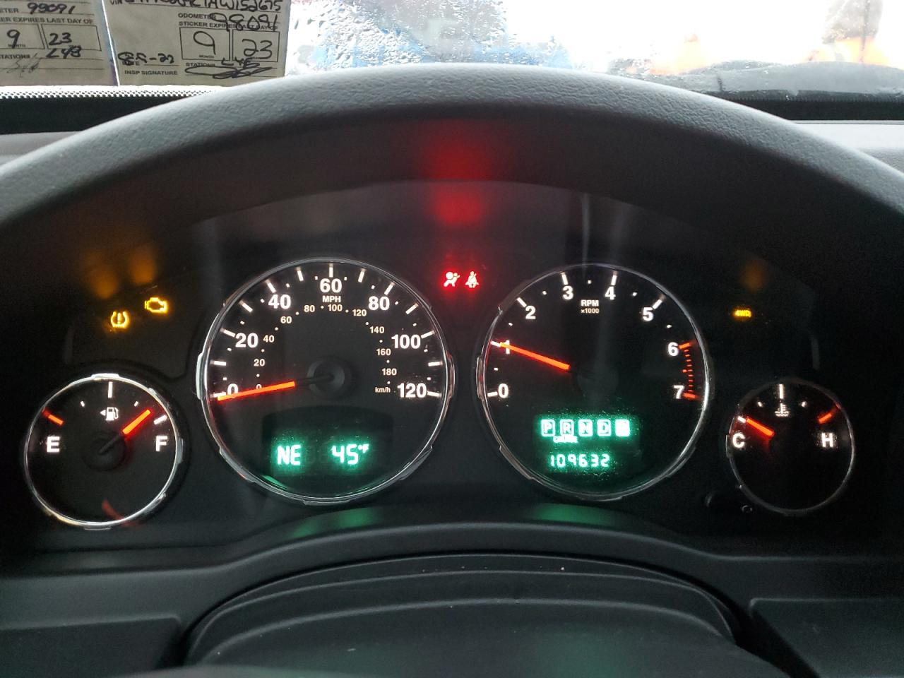 2010 Jeep Liberty (North America) - Image 9