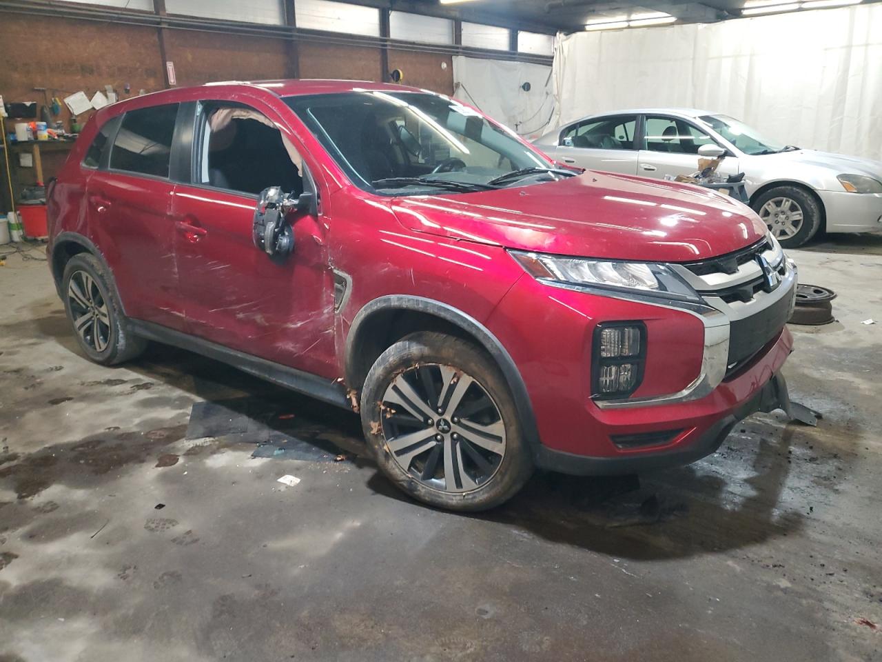 2020 Mitsubishi Outlander - Image 4