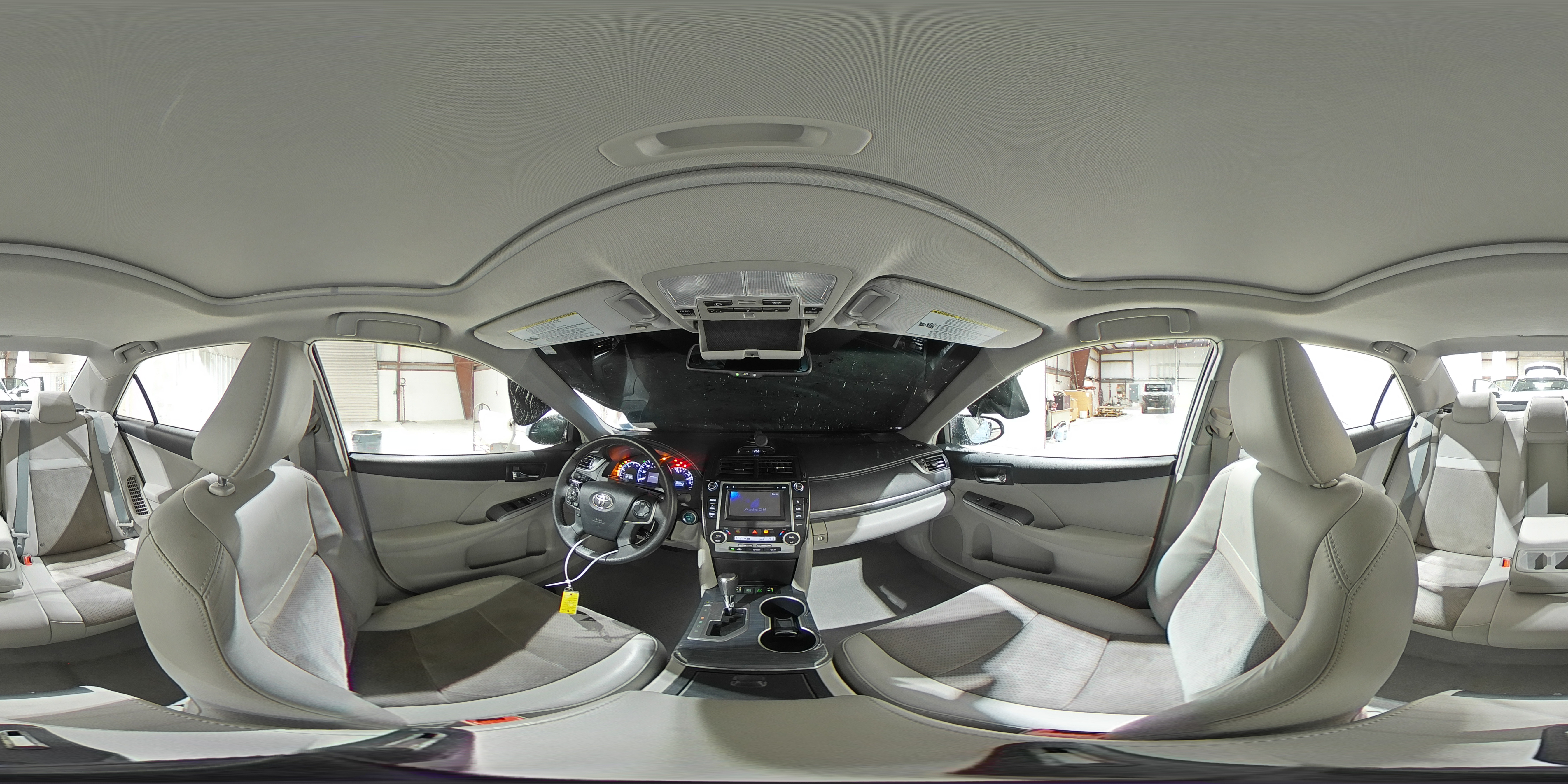 2012 Toyota Camry - Image 14