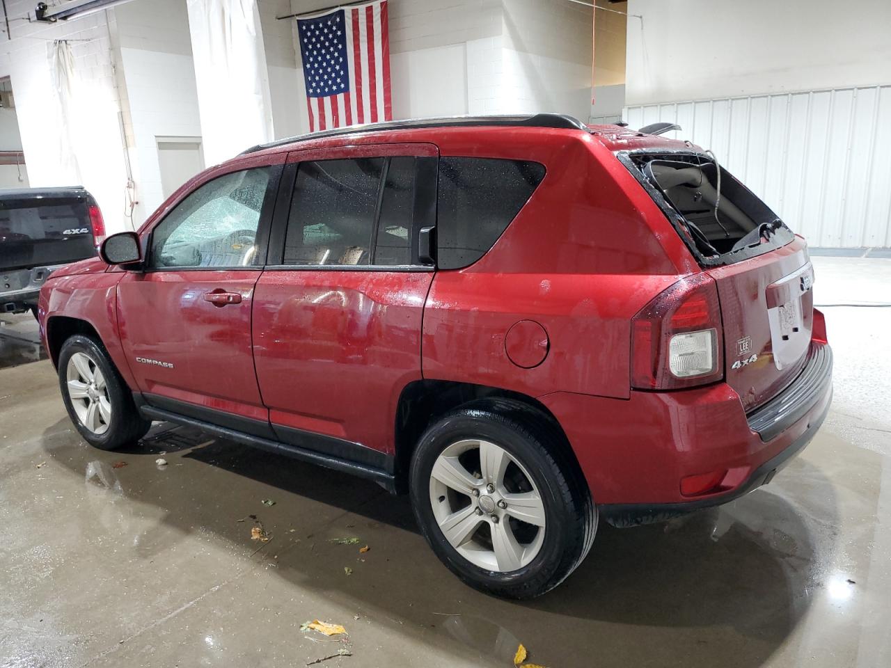 VIN 1C4NJDEB6FD169719 2015 JEEP COMPASS no.2