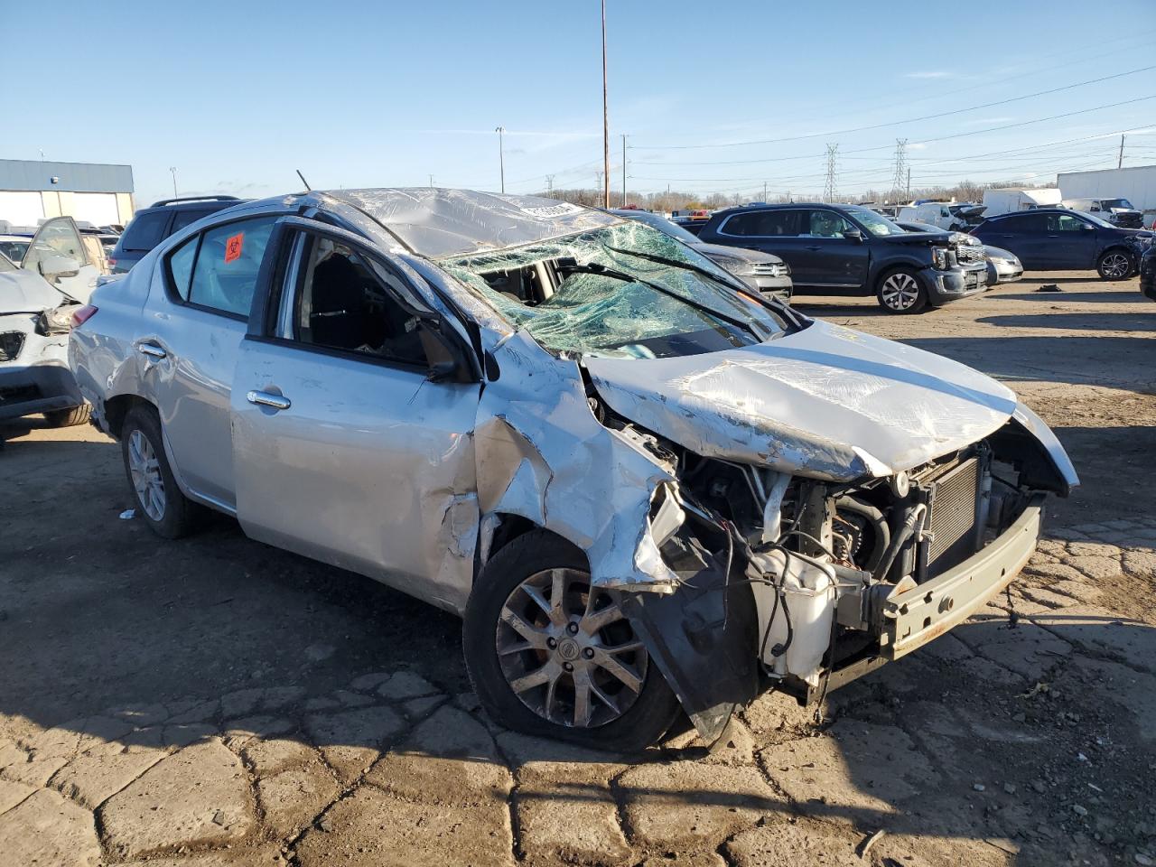 VIN 3N1CN7AP8JL863266 2018 NISSAN VERSA no.4