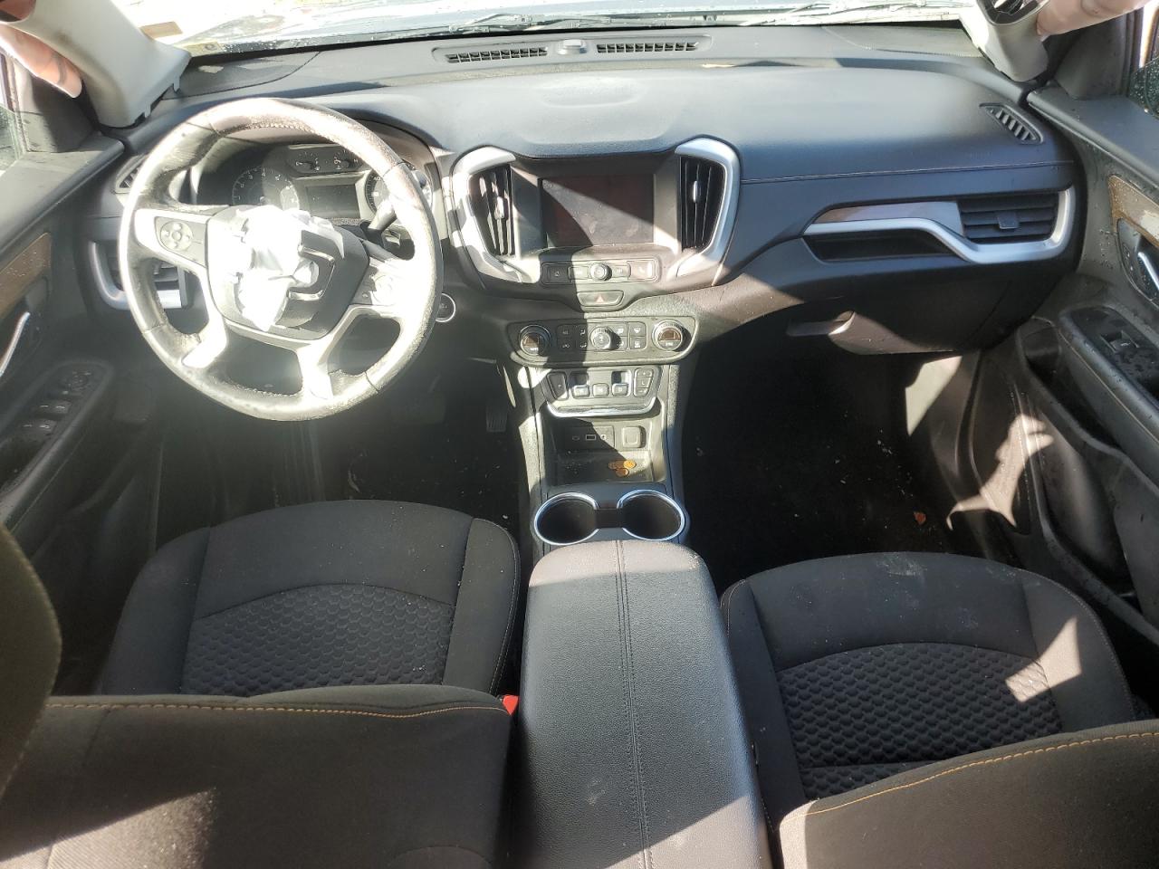 2018 GMC Terrain - Image 8