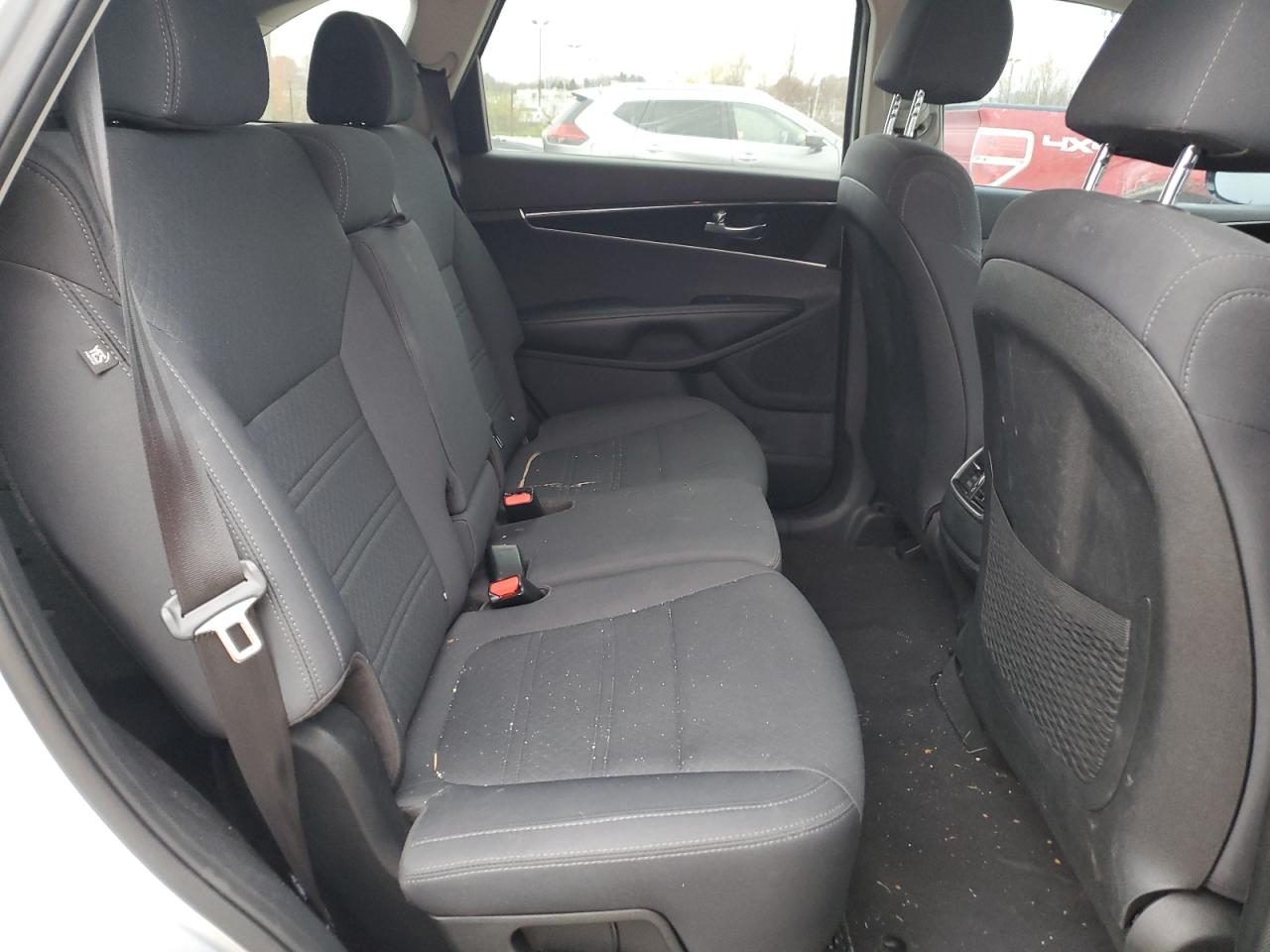 2019 Kia Sorento - Image 11
