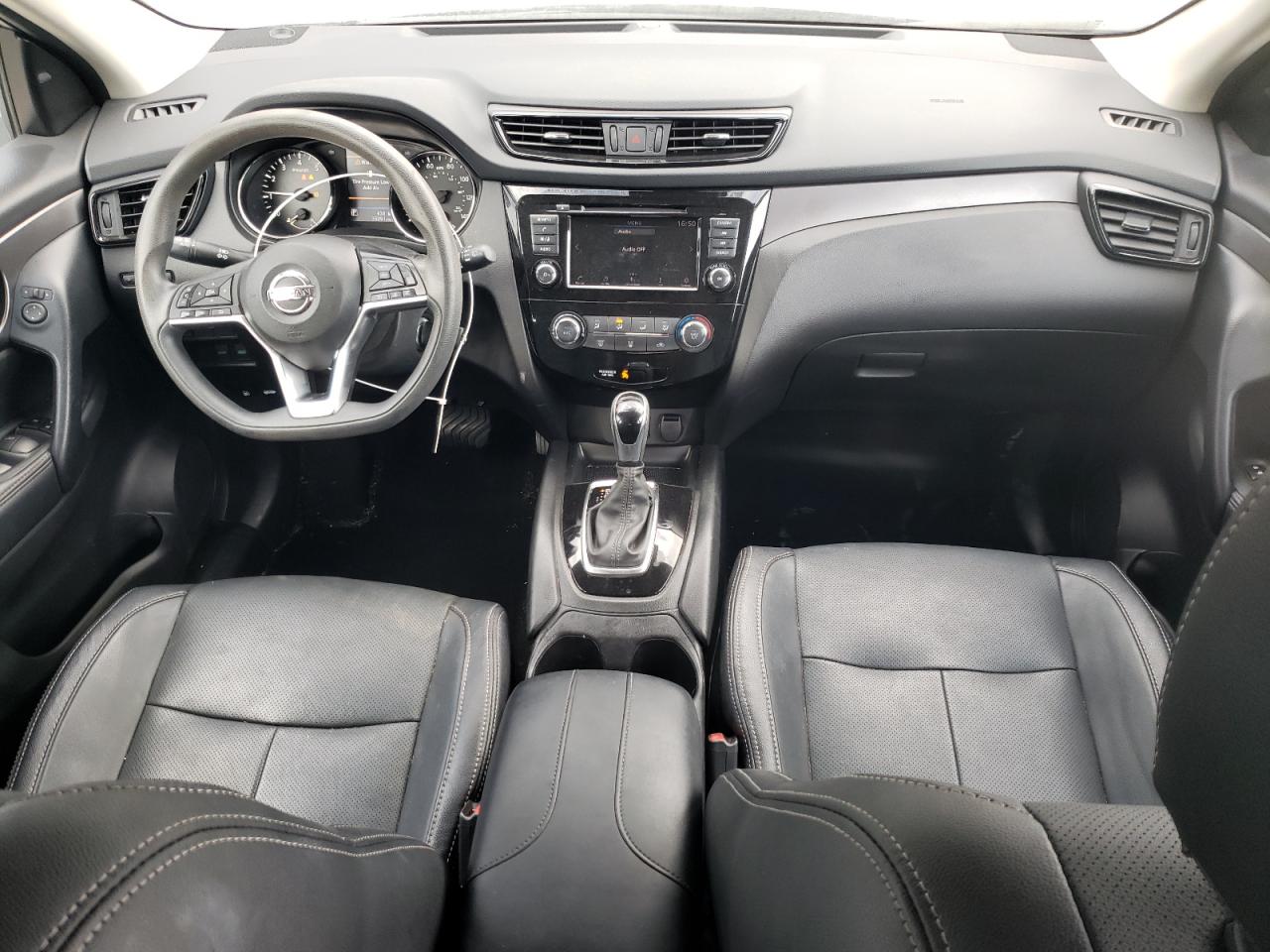 2020 Nissan Rogue - Image 8