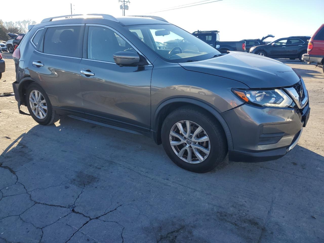 2018 Nissan Rogue - Image 4