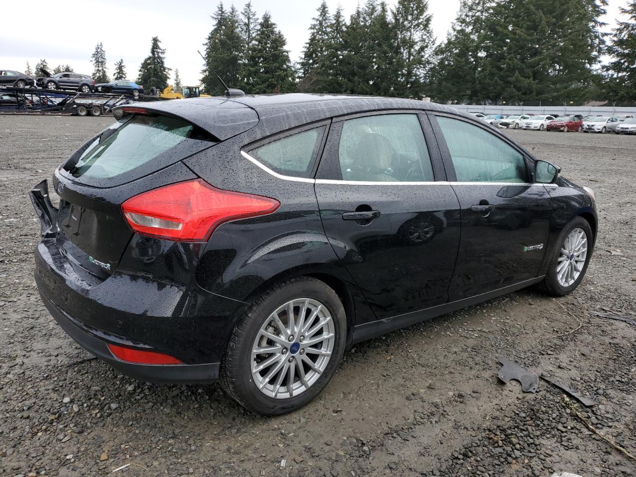 VIN 1FADP3R44GL289497 2016 FORD FOCUS no.3