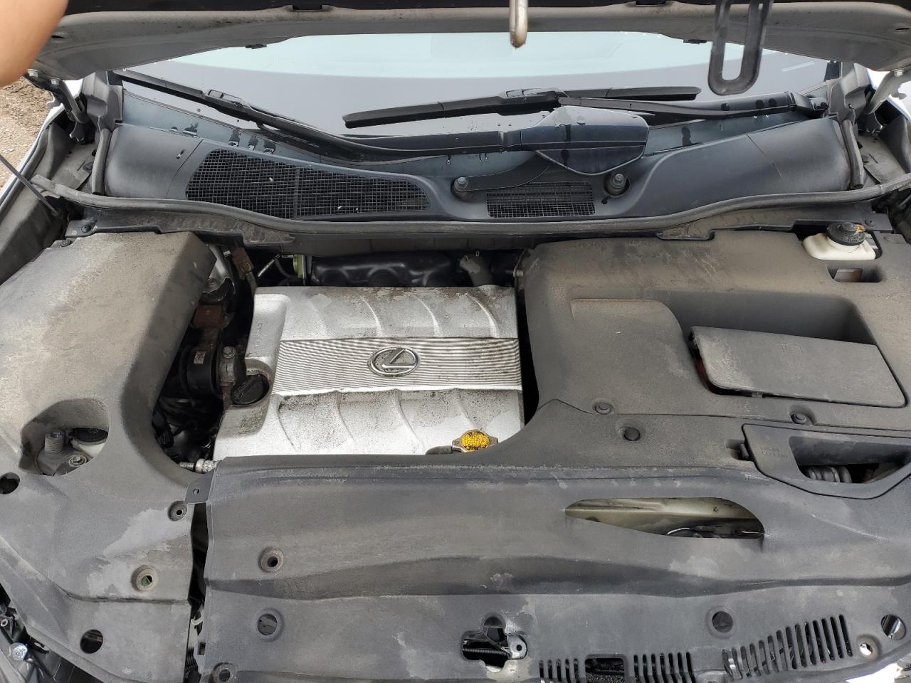 2010 Lexus RX - Image 12