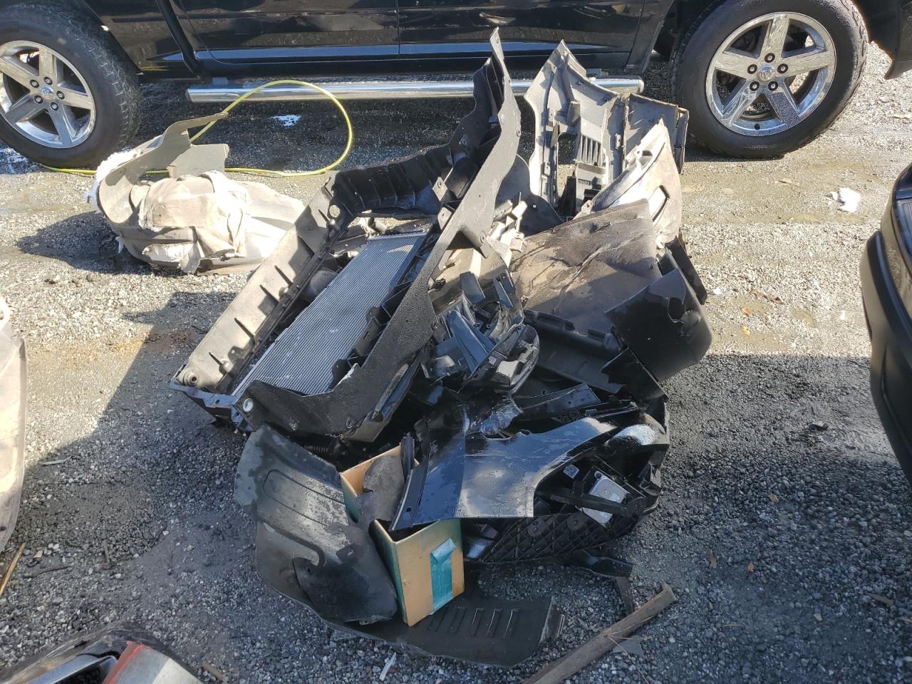 2018 Ford Explorer - Image 13