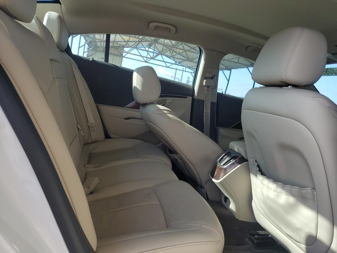 2015 Buick LaCrosse - Image 10