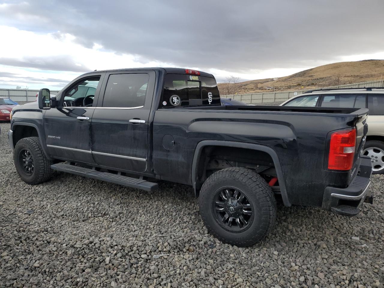 VIN 1GT12ZE85FF161662 2015 GMC SIERRA no.2