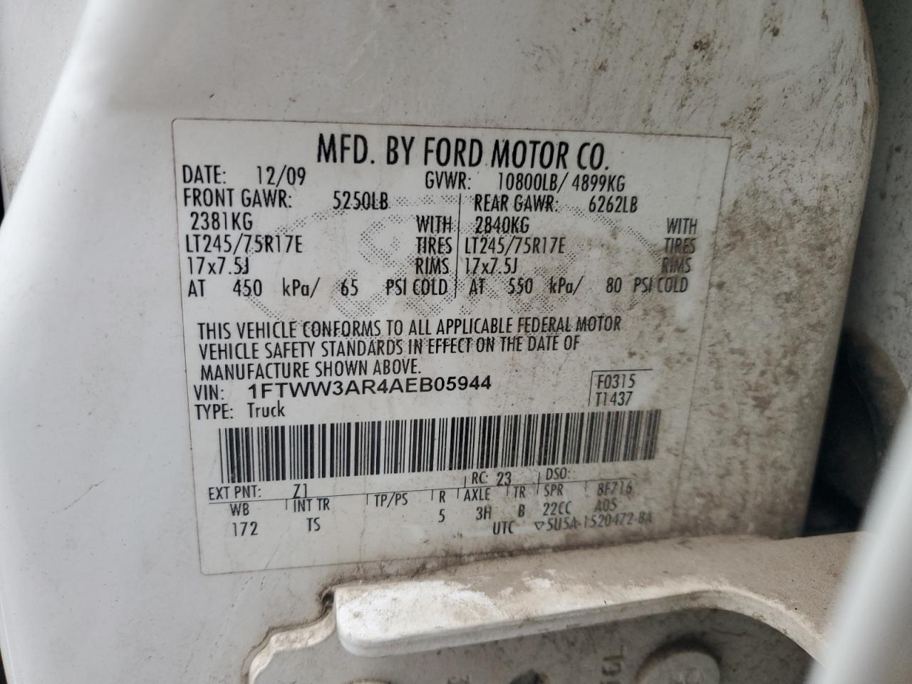 2010 Ford F350 - Image 13