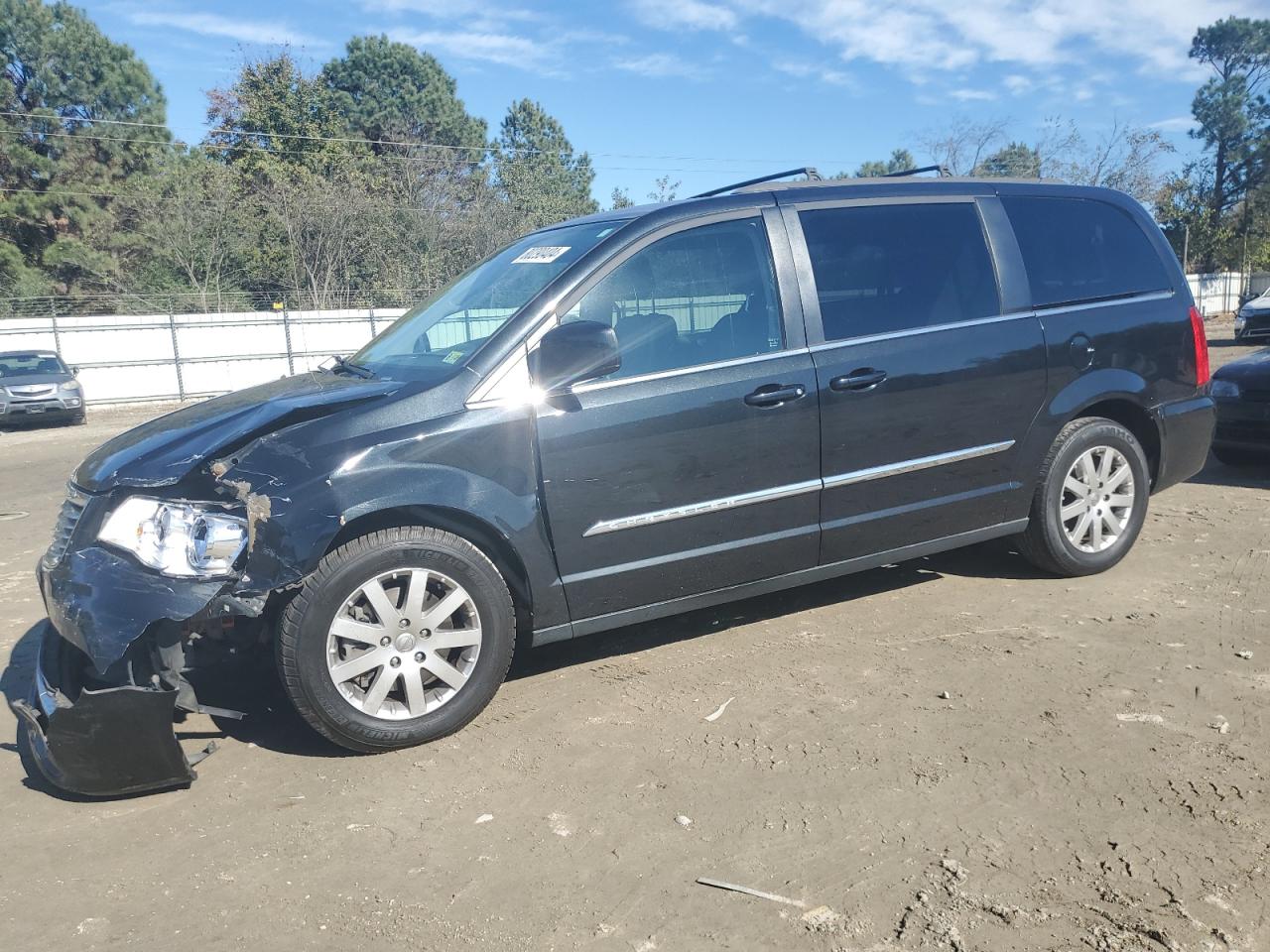 2014 Chrysler Town & Country - Image 1