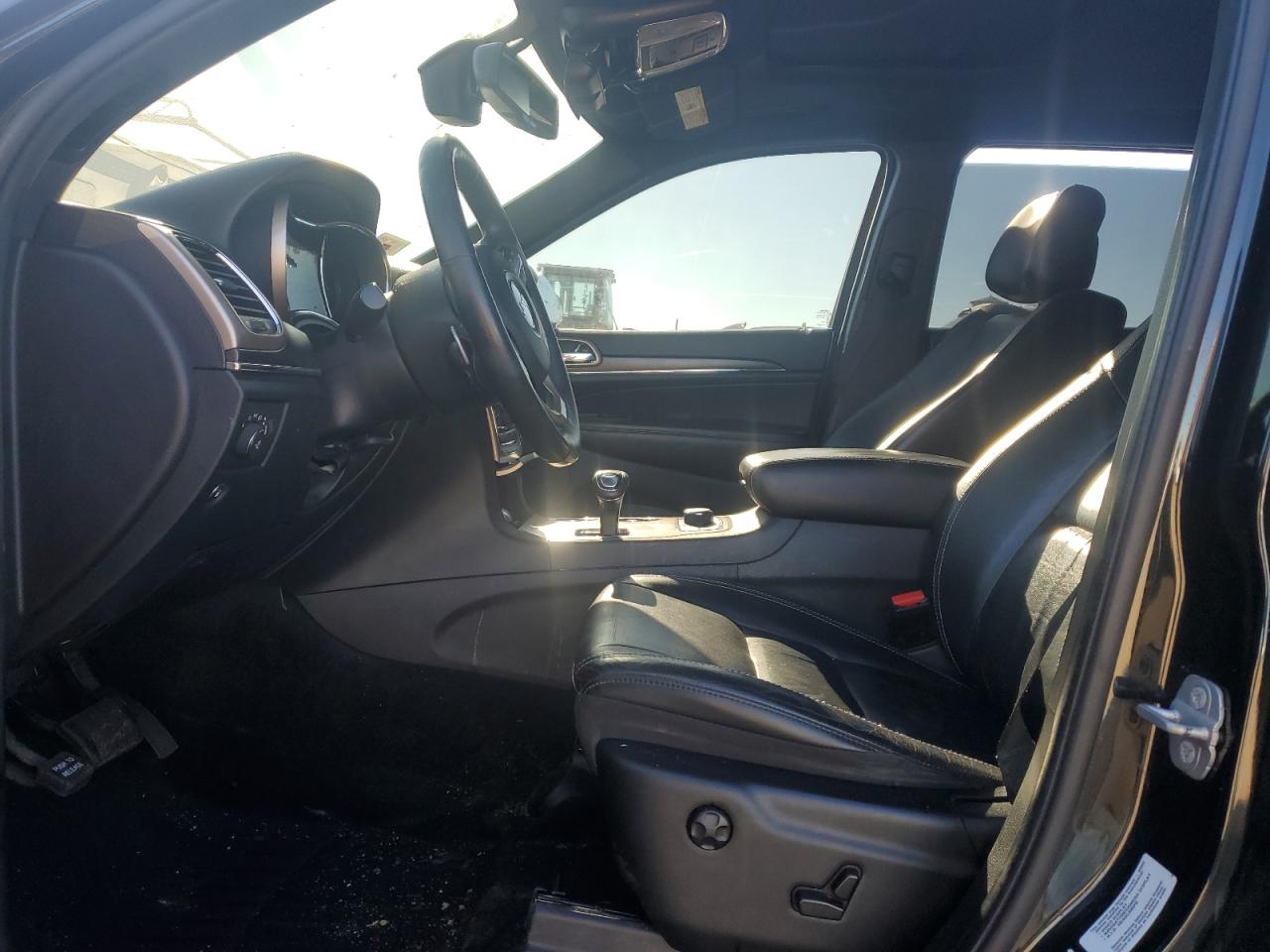 2014 Jeep Grand Cherokee - Image 7