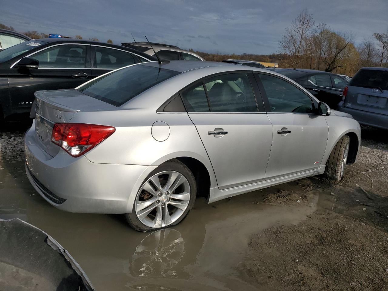 2014 Chevrolet Cruze - Image 3