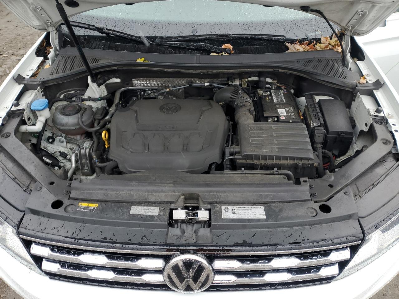 2020 Volkswagen Tiguan - Image 12
