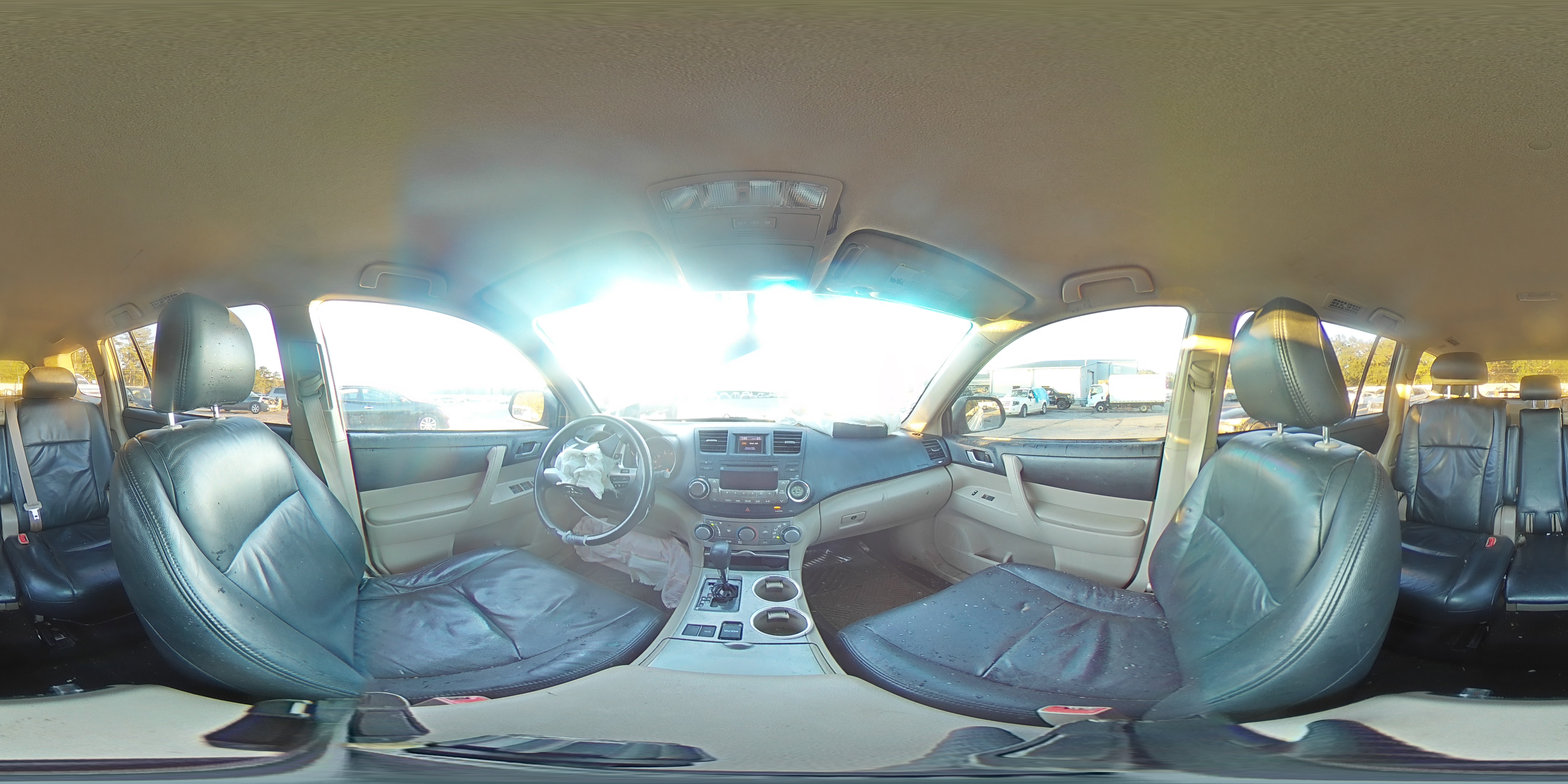 2012 Toyota Highlander - Image 16