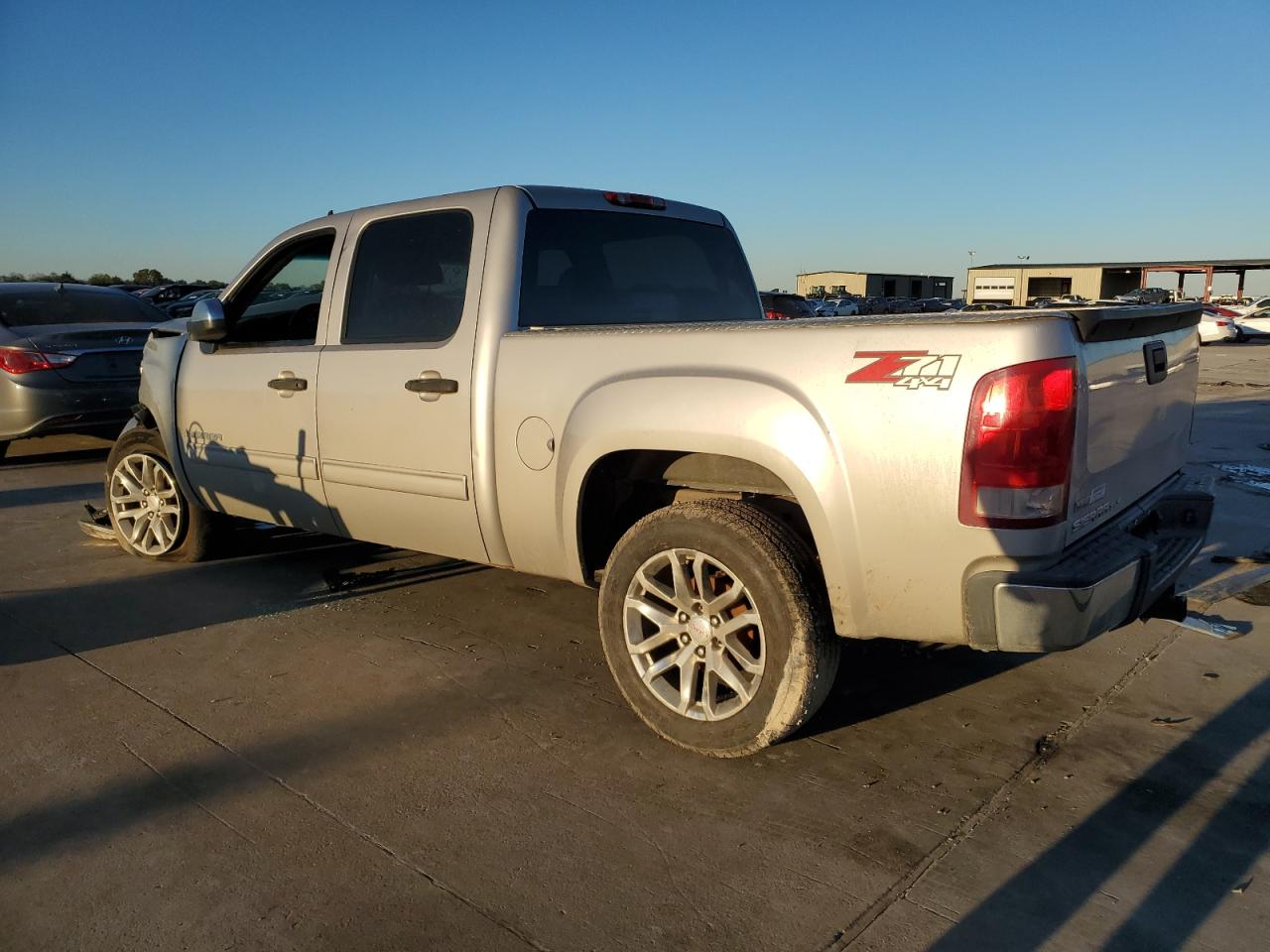 2009 GMC Sierra - Image 2