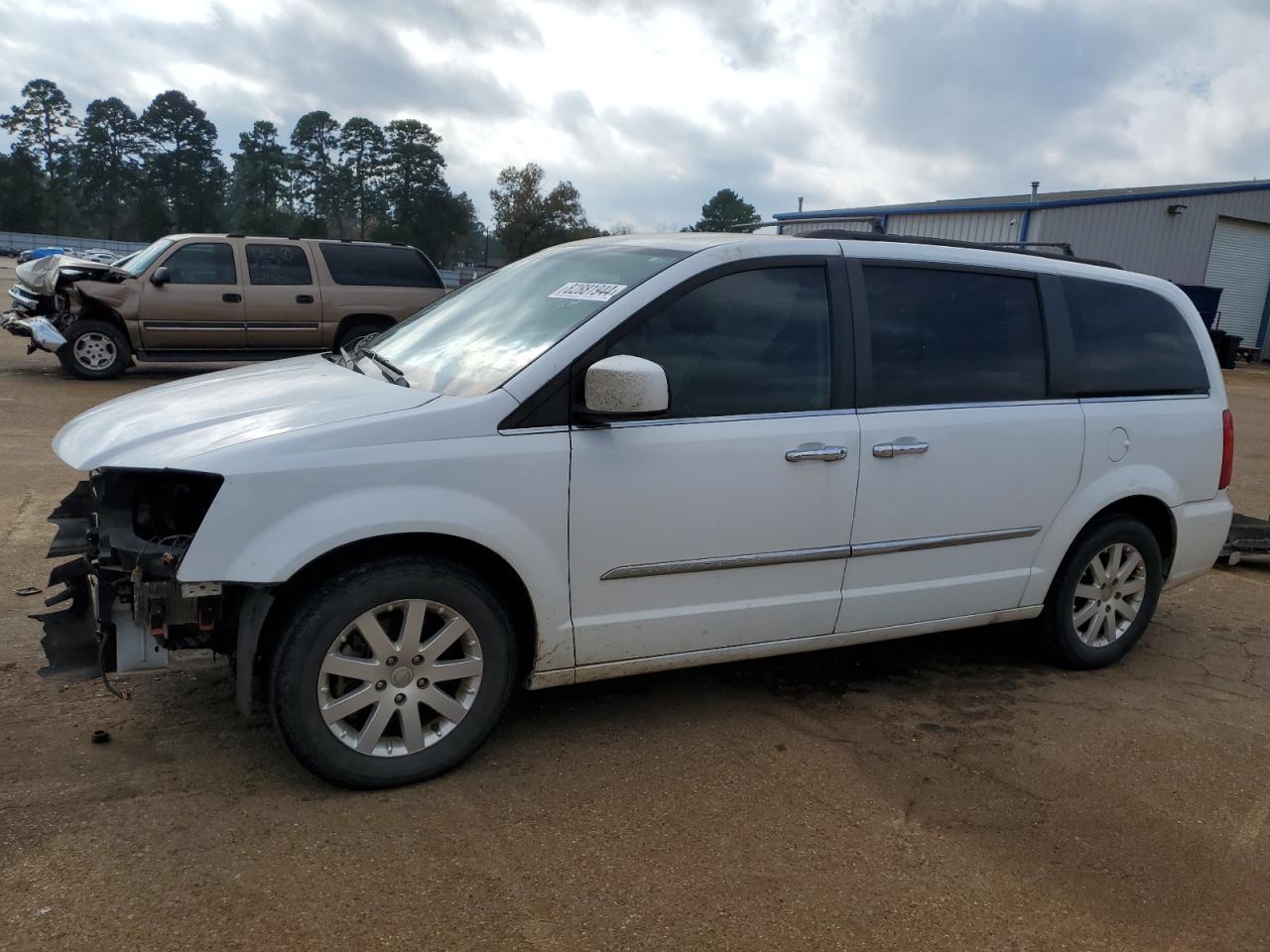 2016 CHRYSLER MINIVAN