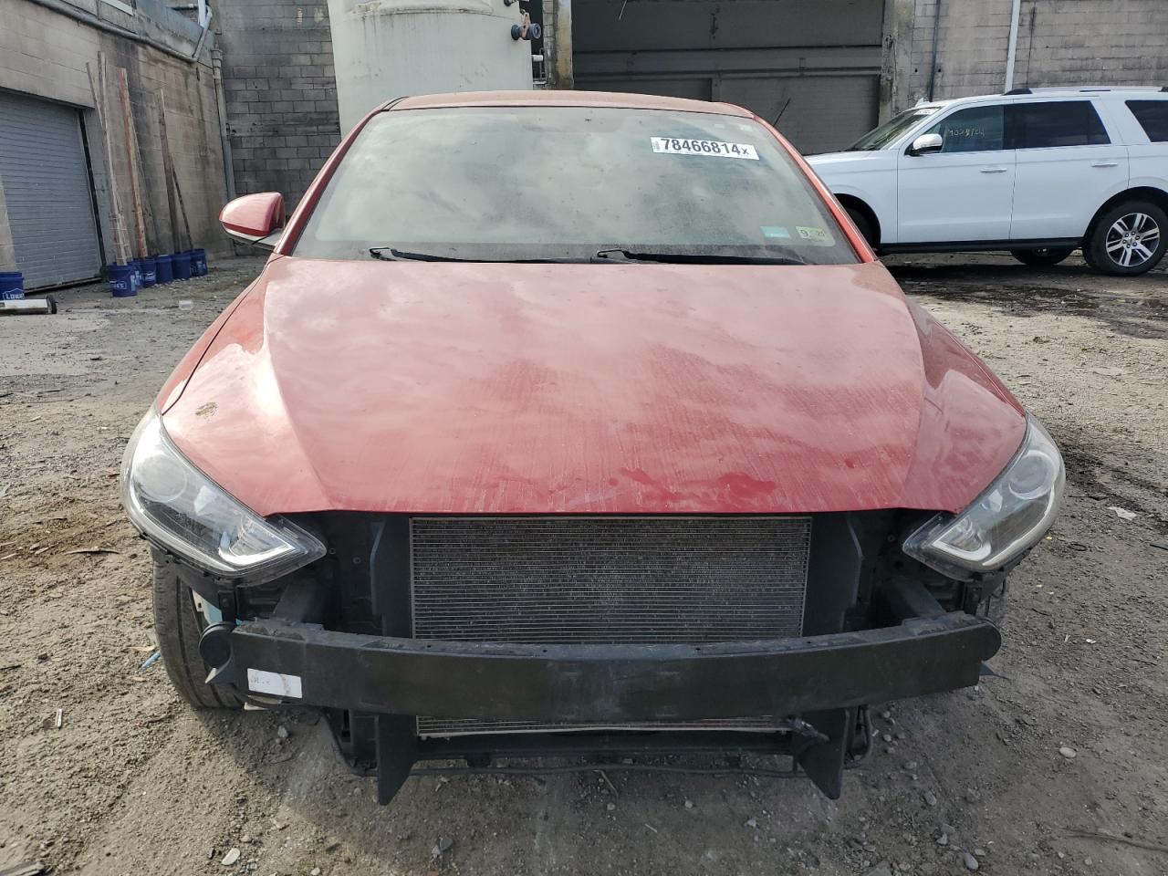 2018 Hyundai Elantra - Image 5