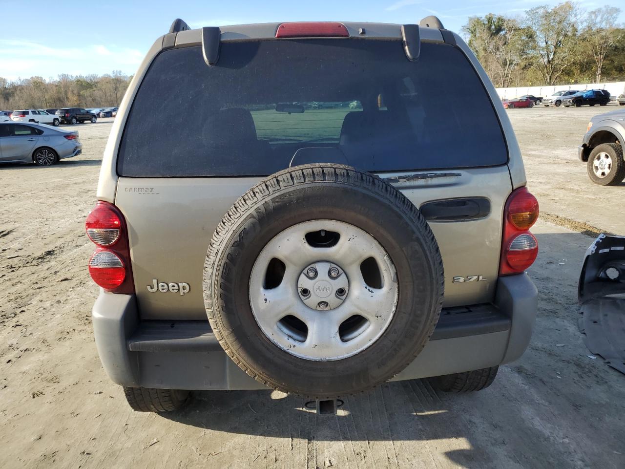 2005 Jeep Liberty (North America) - Image 6