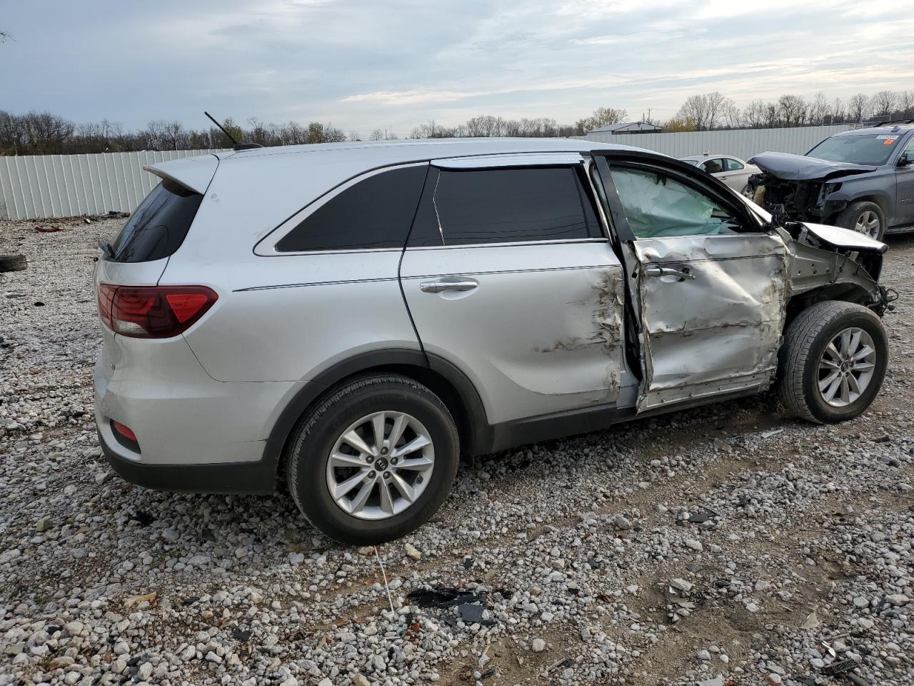 2019 Kia Sorento - Image 3