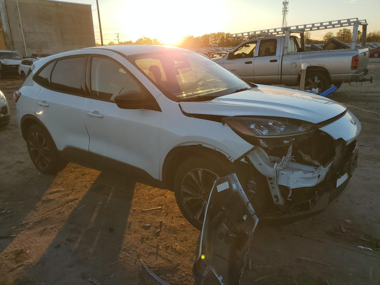 2022 Ford Escape - Image 4