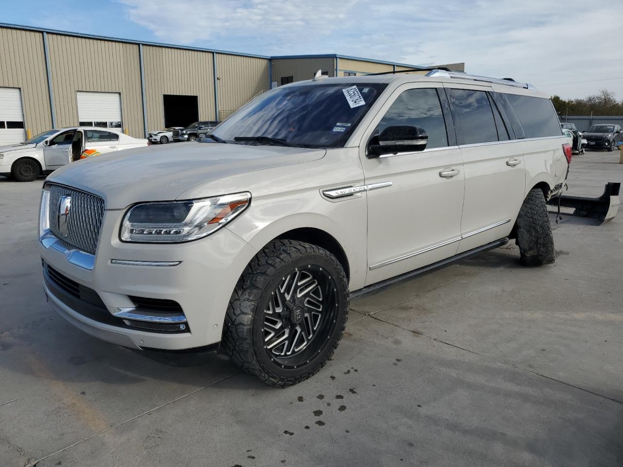 2020 Lincoln Navigator - Image 1
