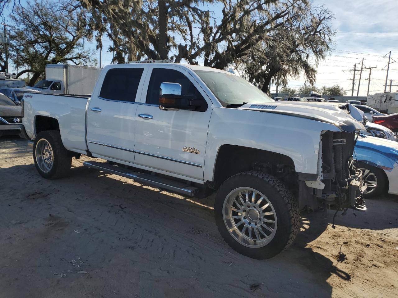 2017 Chevrolet Silverado - Image 4