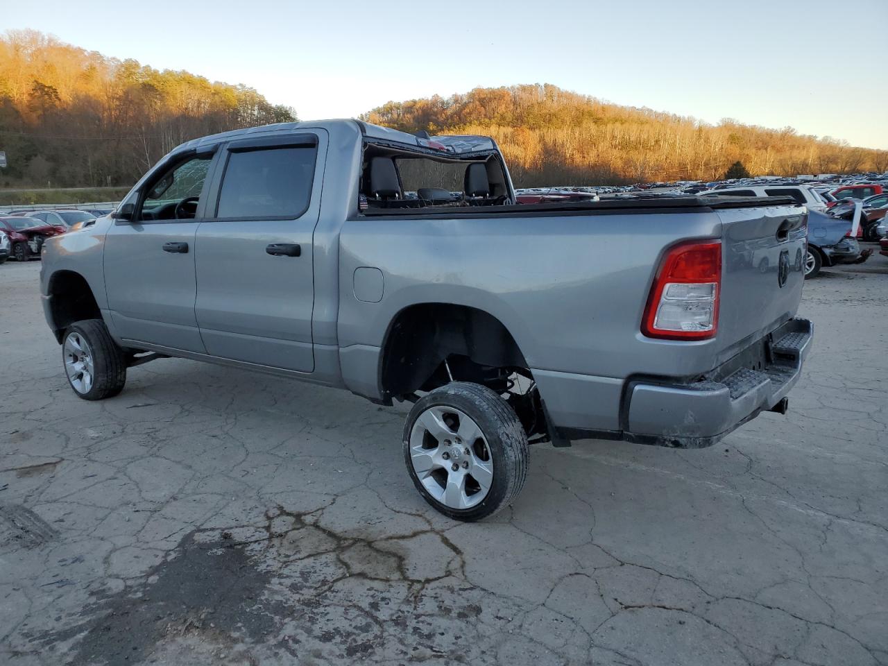 2019 RAM 1500 - Image 2