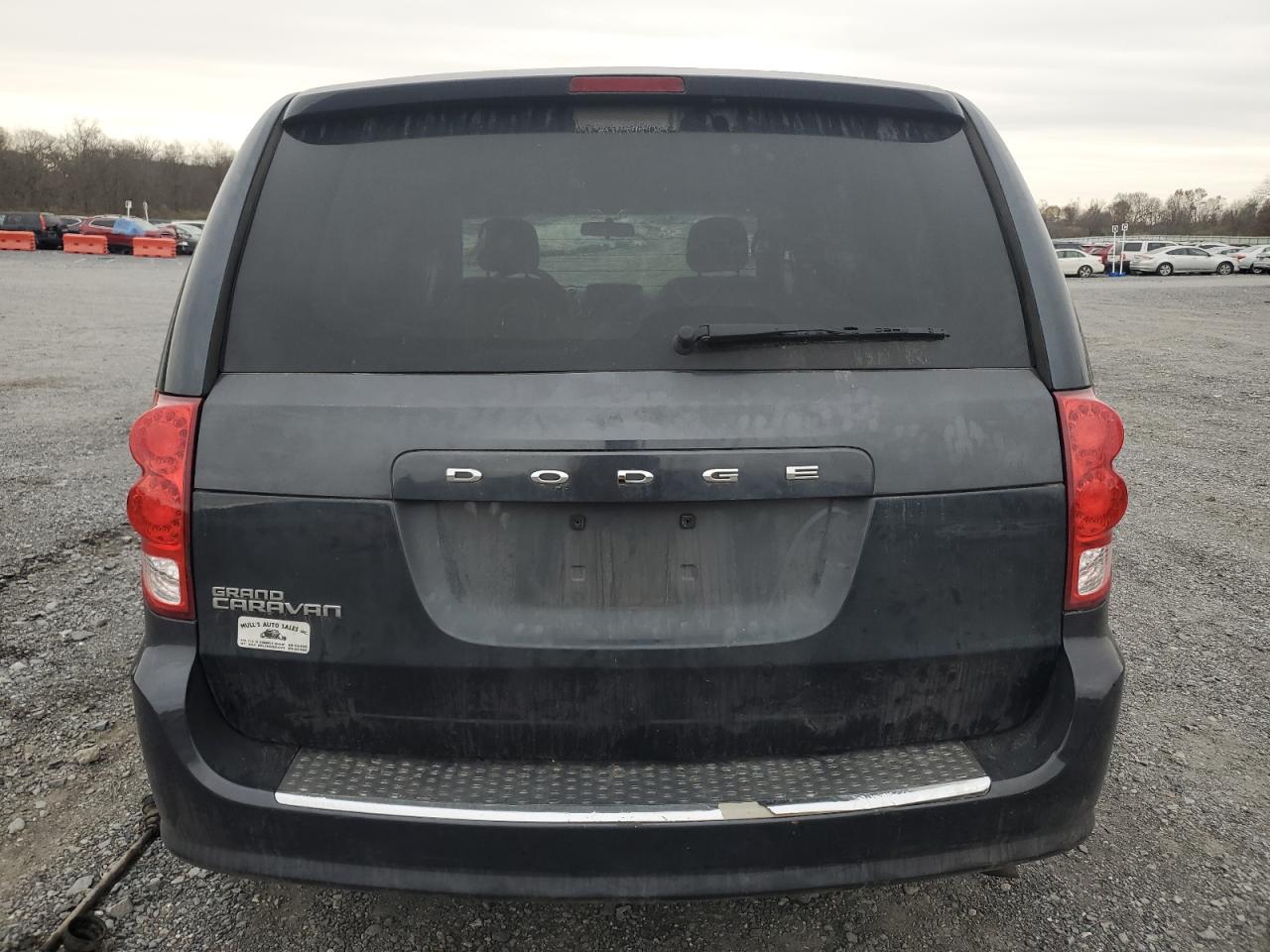 2014 Dodge Caravan - Image 6