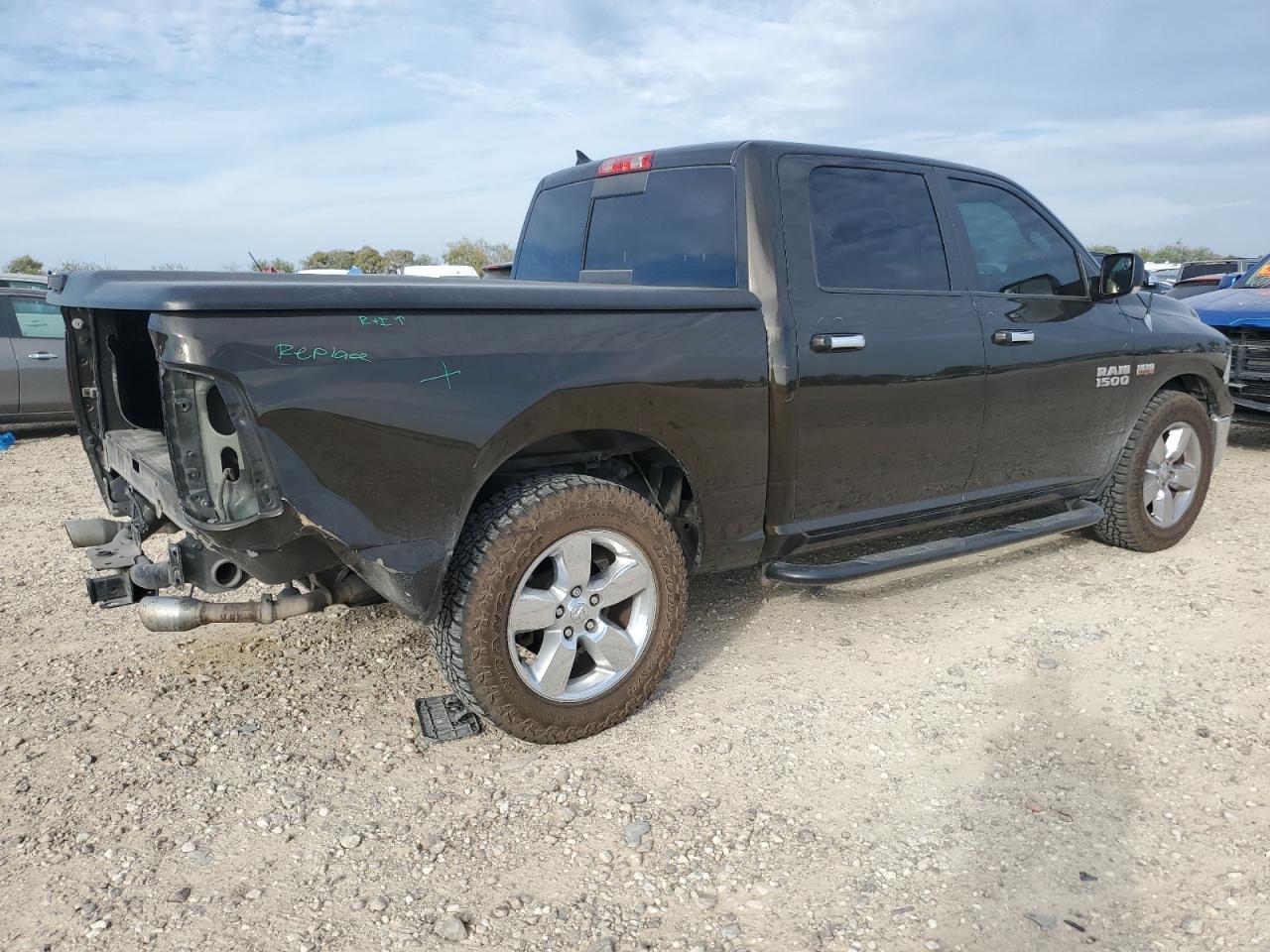 2013 RAM 1500 - Image 3