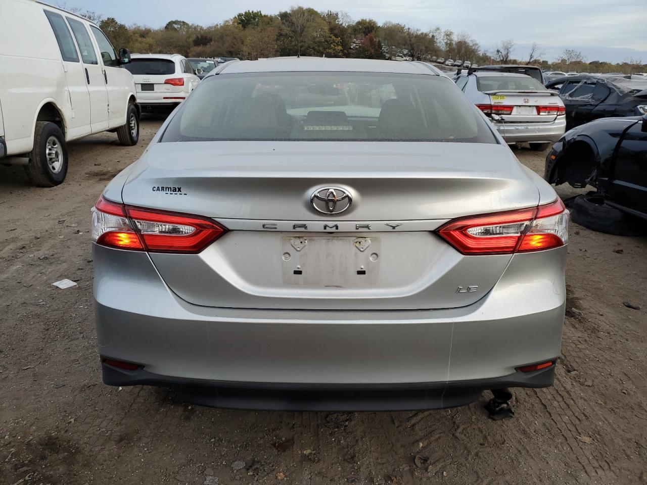 VIN JTNB11HKXJ3028076 2018 TOYOTA CAMRY no.6