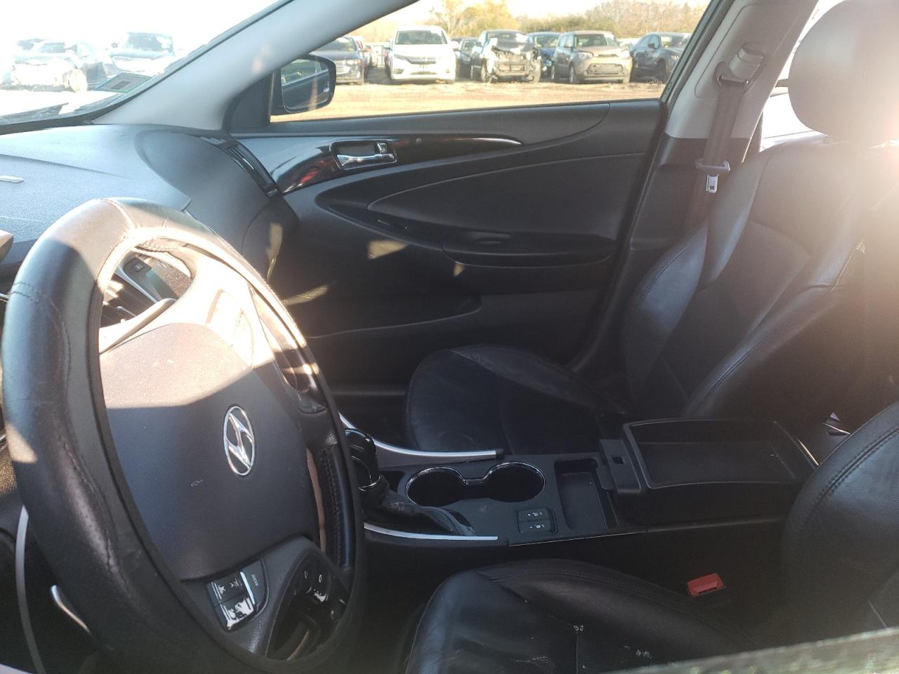 2013 Hyundai Sonata - Image 7