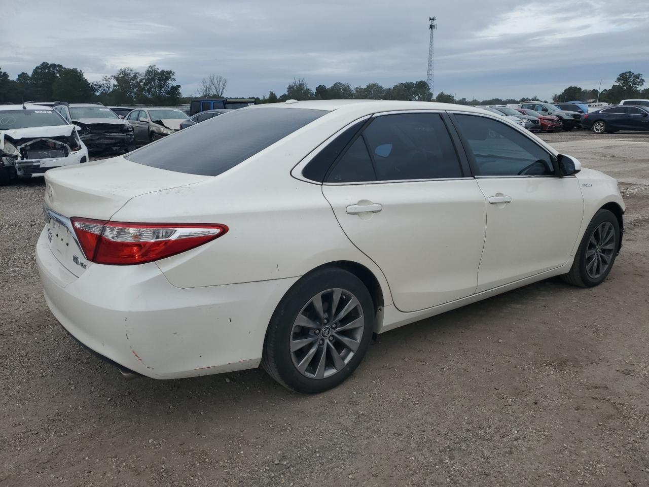 2015 Toyota Camry - Image 3