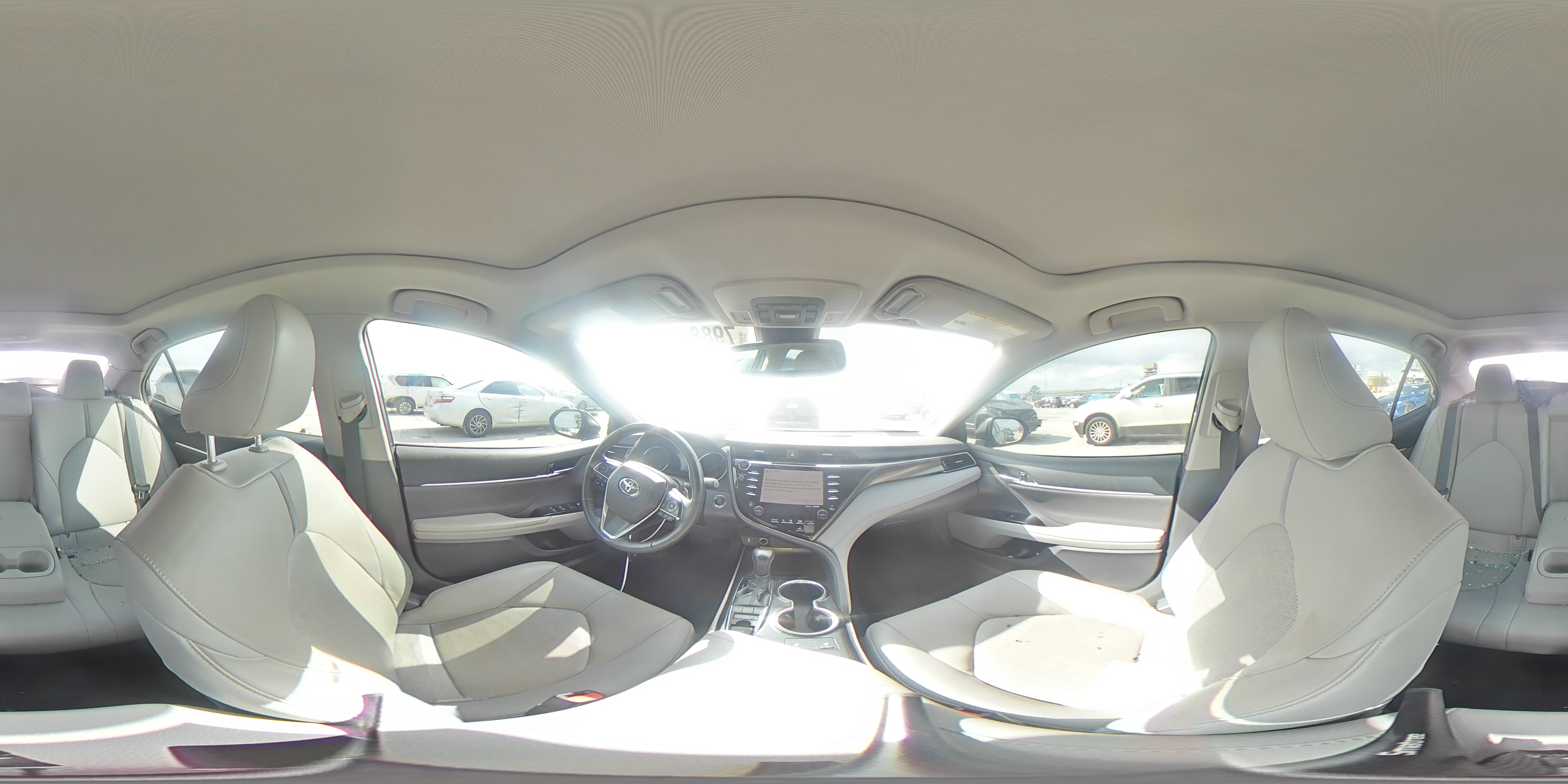 2019 Toyota Camry - Image 13