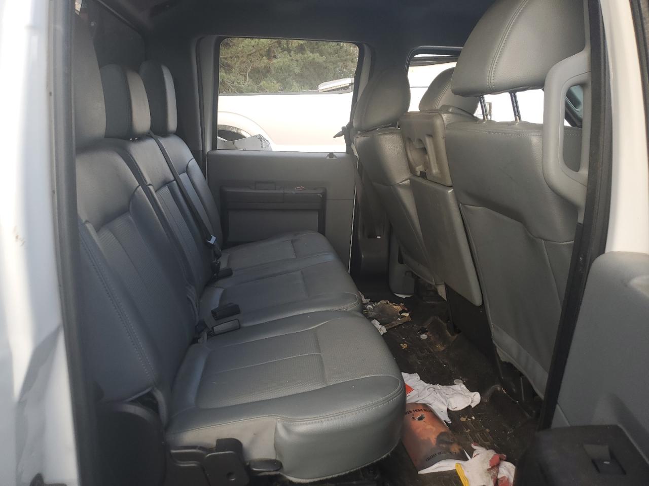 2015 Ford F350 - Image 10